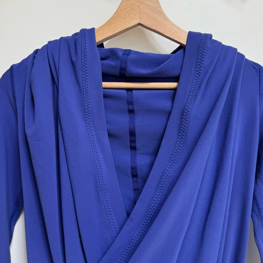Ivivva‎ Lululemon Long Sleeve Wrap Top Thumb Holes Hoodie Girls Size 10